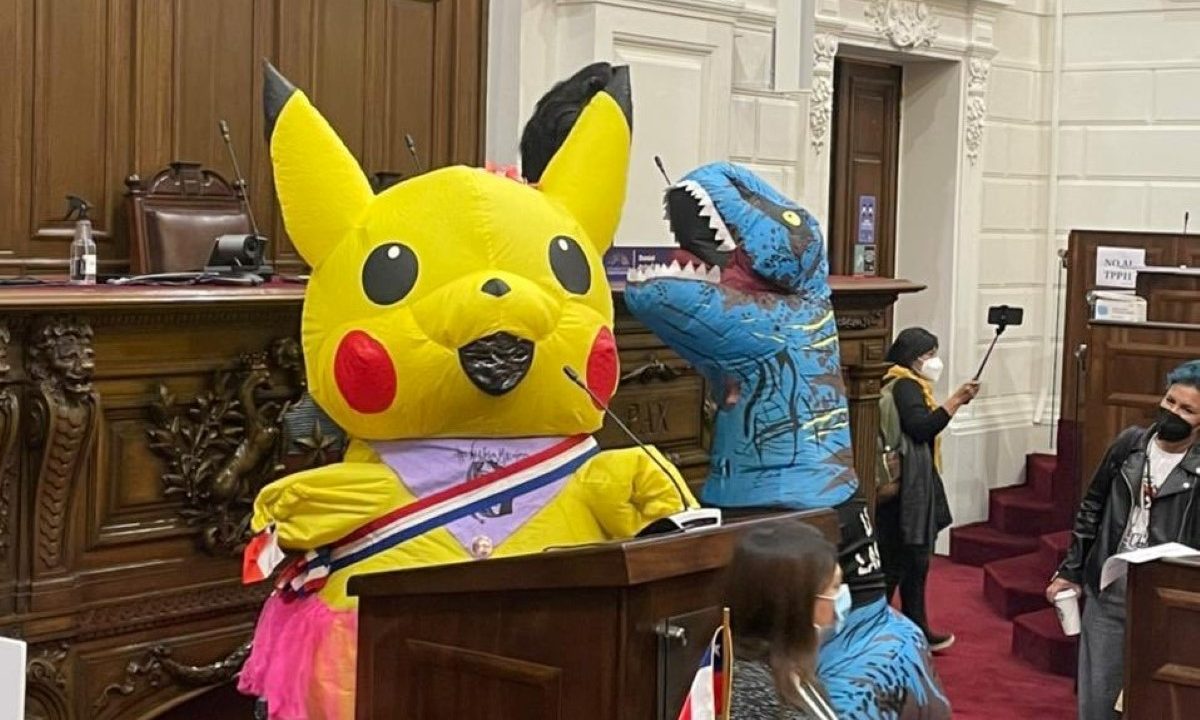 https://partidorepublicanodechile.cl/wp-content/uploads/2021/06/asambleista-disfraza-pikachu-chile-twitter-1200x720.jpeg