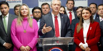 Kast lanzó nueva consulta nacional: “Habla Chile – Reinicia el Estado”